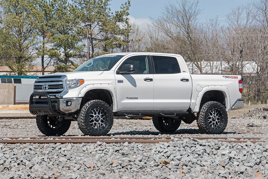 Rough Country 75230 6 Inch Lift Kit | Toyota Tundra 2WD/4WD (2016-2021)