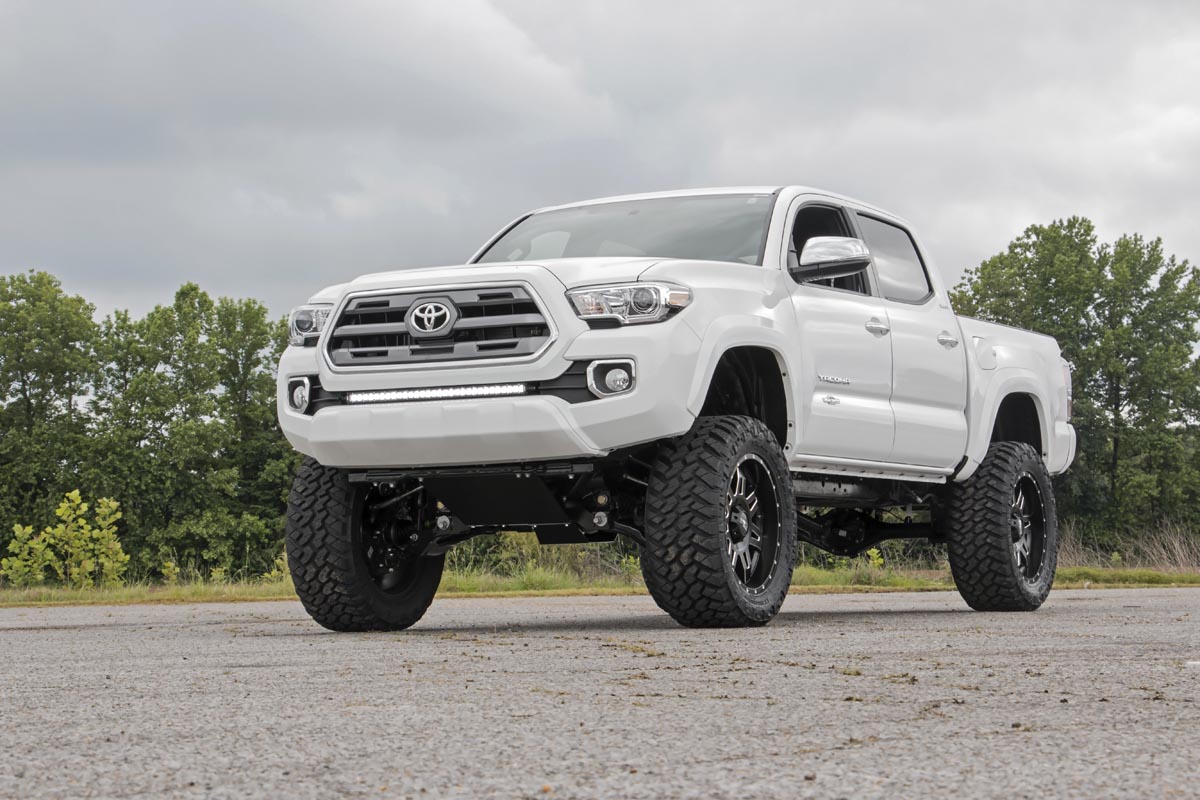 Rough Country 747.20 6 Inch Lift Kit | Toyota Tacoma 2WD/4WD (2005-2015)