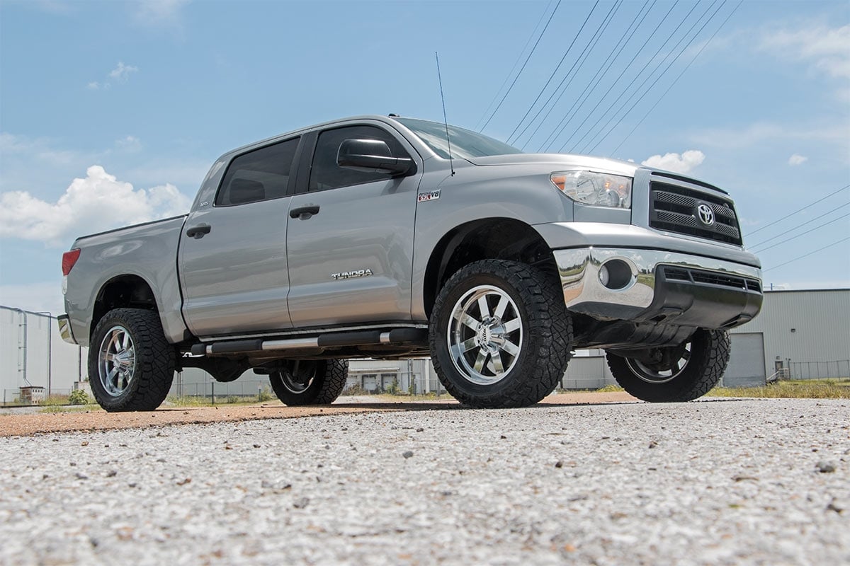 Rough Country 76830RED 3.5 Inch Lift Kit | Toyota Tundra 2WD/4WD (2007-2021)