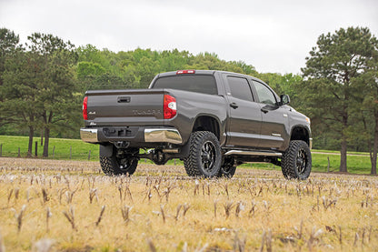 Rough Country 75430 6 Inch Lift Kit | Toyota Tundra 2WD/4WD (2007-2015)