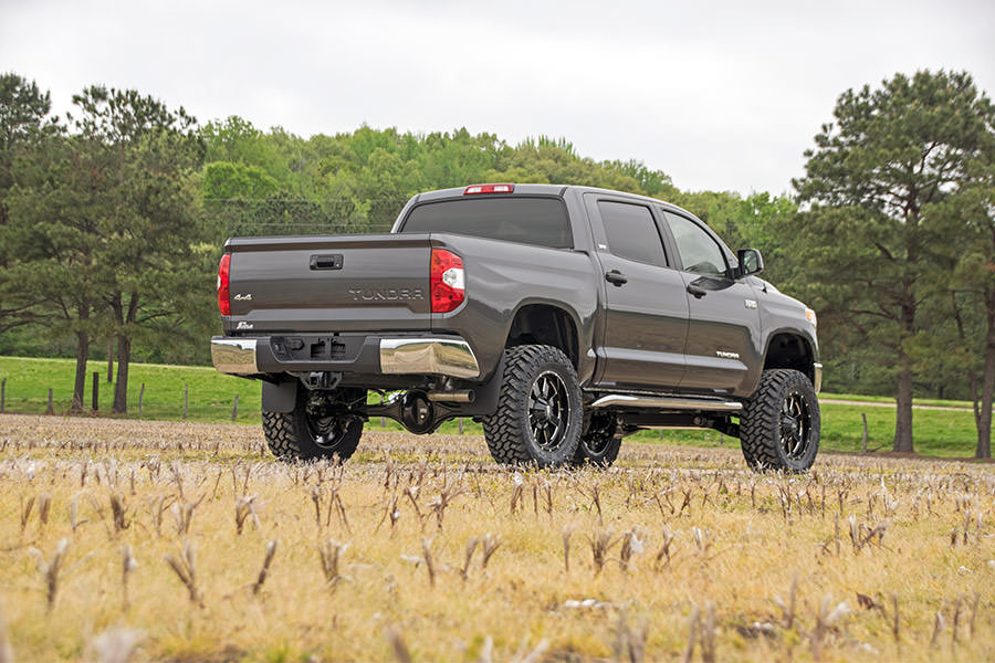Rough Country 75440 6 Inch Lift Kit | M1 Struts/M1 | Toyota Tundra 4WD (2007-2015)