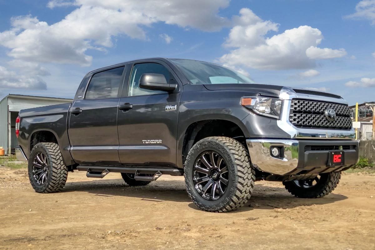 Rough Country 88000 1.75 Inch Leveling Kit | Toyota Tundra 2WD/4WD (2007-2021)