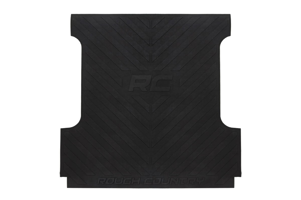 Rough Country RCM680 Bed Mat | 5'9" Bed | RC Logo | Chevy/GMC 1500/2500HD/3500HD (07-19 & Classic)
