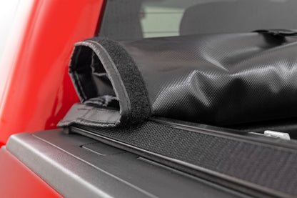 Rough Country 42119551 Soft Roll Up Bed Cover | 5'9" Bed | Chevy/GMC 1500 (14-18 & Classic)