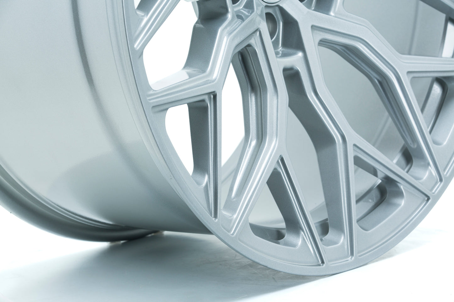 Vossen HF2 Silver Polished Wheel (24X10 5X120 ET +32 DEEP)
