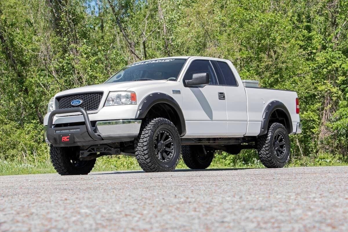 Rough Country 52330 4 Inch Lift Kit | Ford F-150 2WD (2004-2008)